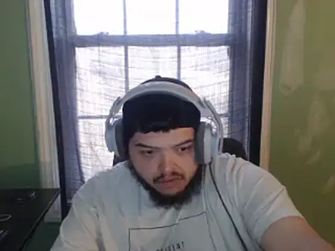 LatinoSized online show from March 14, 2025, 9:54 pm