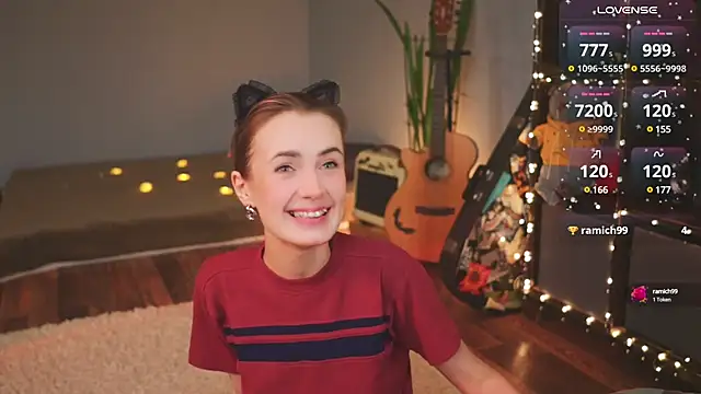 Snapshot of bananya_kitty chatting on December 5, 2024, 12:36 am bananya kitty online show from December 5, 2024, 12:36 am