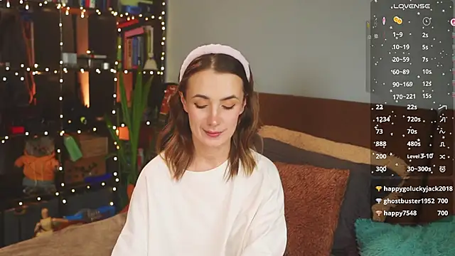 Snapshot of bananya_kitty chatting on December 15, 2025, 5:08 pm bananya kitty online show from December 15, 2025, 5:08 pm