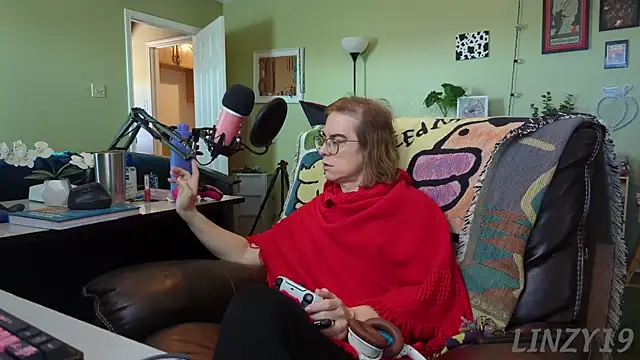 Linzy 19 online show from March 5, 2025, 7:38 pm