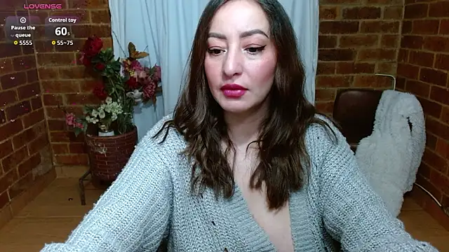 rashellroses22 online show from March 25, 2026, 10:47 am