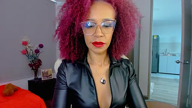 ScarlettMalbec online show from January 5, 2026, 9:18 pm