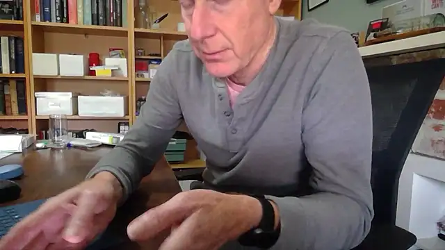 jiggy77777 online show from October 9, 2025, 2:56 am