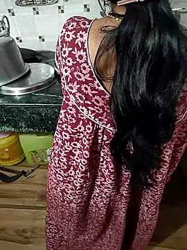 COUPLLE VILLAGE online show from March 16, 2025, 2:21 am