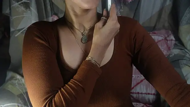 -AyeshaSinghania- online show from November 1, 2025, 8:30 am