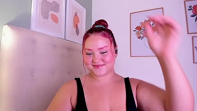 Snapshot of YuliCardona_ chatting on March 19, 2025, 8:43 pm YuliCardona online show from March 19, 2025, 8:43 pm