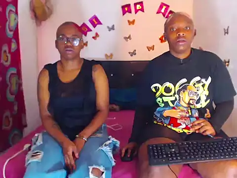 Snapshot of The_wickles_4443 chatting on November 18, 2025, 5:27 pm The wickles 4443 online show from November 18, 2025, 5:27 pm