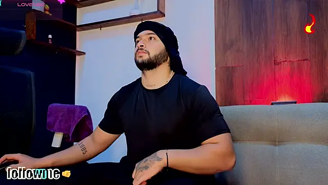 Snapshot of Andrew_Brown chatting on November 29, 2025, 5:24 pm Andrew Brown online show from November 29, 2025, 5:24 pm