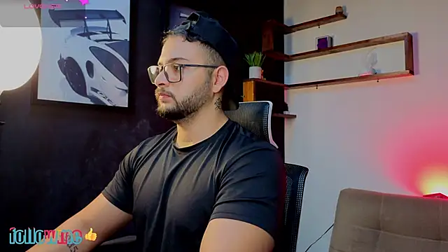 Snapshot of Andrew_Brown chatting on October 29, 2025, 4:17 pm Andrew Brown online show from October 29, 2025, 4:17 pm