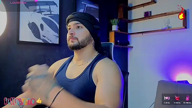 Snapshot of Andrew_Brown chatting on November 7, 2025, 3:27 pm Andrew Brown online show from November 7, 2025, 3:27 pm