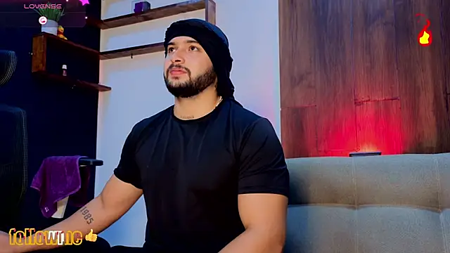 Snapshot of Andrew_Brown chatting on November 29, 2025, 2:23 am Andrew Brown online show from November 29, 2025, 2:23 am