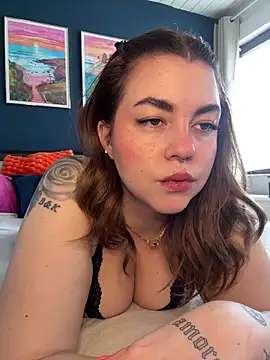 VictoriaLaFleur online show from February 21, 2025, 1:44 pm