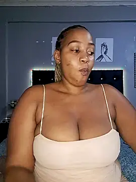 Snapshot of Toya_P chatting on March 6, 2025, 9:20 pm Toya P online show from March 6, 2025, 9:20 pm