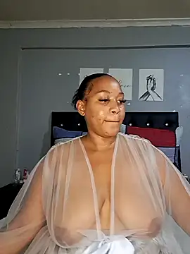 Snapshot of Toya_P chatting on October 12, 2025, 11:11 am Toya P online show from October 12, 2025, 11:11 am