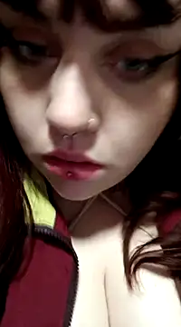 Snapshot of persefone97 chatting on February 25, 2025, 8:00 pm persefone97 online show from February 25, 2025, 8:00 pm