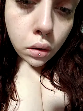 Snapshot of persefone97 chatting on March 10, 2025, 7:29 pm persefone97 online show from March 10, 2025, 7:29 pm