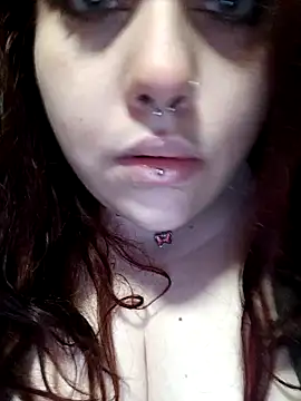 Snapshot of persefone97 chatting on February 10, 2025, 6:35 pm persefone97 online show from February 10, 2025, 6:35 pm