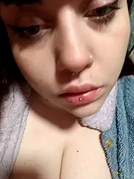 Snapshot of persefone97 chatting on February 26, 2025, 7:53 pm persefone97 online show from February 26, 2025, 7:53 pm