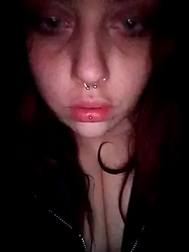 Snapshot of persefone97 chatting on January 24, 2025, 2:07 am persefone97 online show from January 24, 2025, 2:07 am