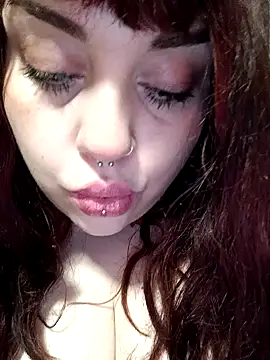 Snapshot of persefone97 chatting on February 7, 2025, 6:24 pm persefone97 online show from February 7, 2025, 6:24 pm