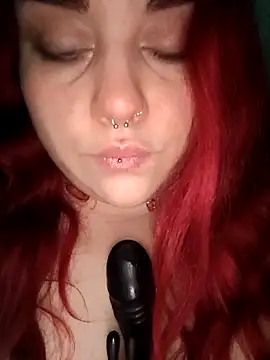 Snapshot of persefone97 chatting on September 28, 2025, 7:54 pm persefone97 online show from September 28, 2025, 7:54 pm