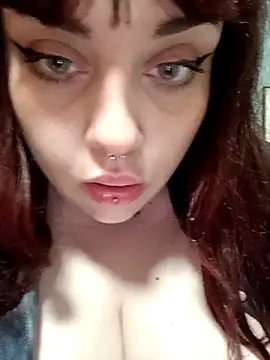 Snapshot of persefone97 chatting on February 27, 2025, 7:58 pm persefone97 online show from February 27, 2025, 7:58 pm