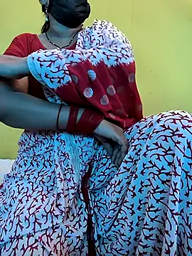 Snapshot of lovely_zara chatting on February 5, 2025, 7:29 am lovely zara online show from February 5, 2025, 7:29 am