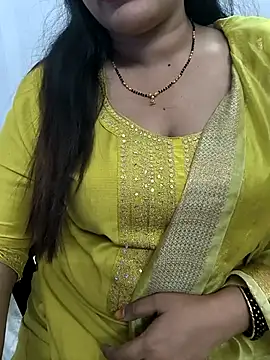 Snapshot of lovely_zara chatting on October 11, 2025, 7:26 pm lovely zara online show from October 11, 2025, 7:26 pm