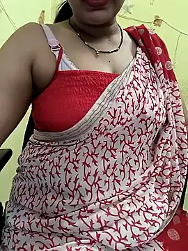 Snapshot of lovely_zara chatting on February 5, 2025, 5:31 pm lovely zara online show from February 5, 2025, 5:31 pm