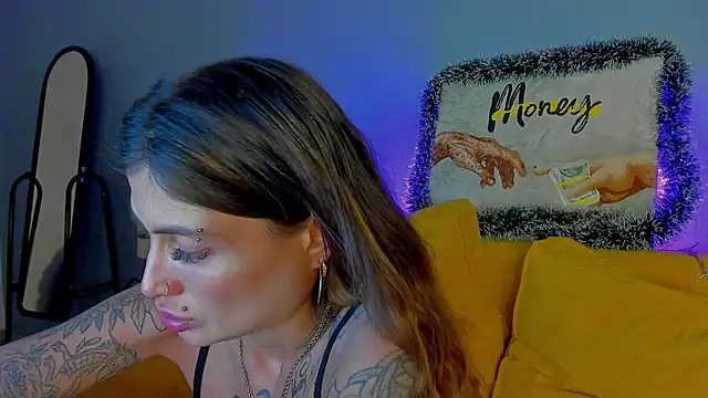 Patricia Cox online show from December 18, 2025, 8:01 pm