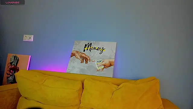 Patricia Cox online show from April 18, 2026, 9:15 pm