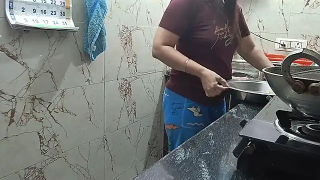 bhabhisexxy 880 online show from January 12, 2026, 4:30 am