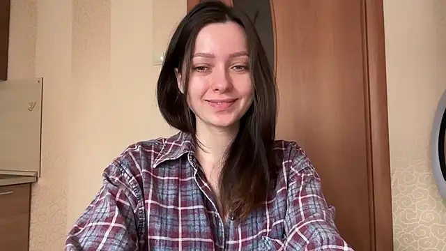 Snapshot of _liatris_ chatting on October 9, 2025, 6:03 am  liatris  online show from October 9, 2025, 6:03 am