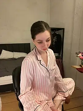 Snapshot of _liatris_ chatting on March 12, 2025, 11:43 am  liatris  online show from March 12, 2025, 11:43 am
