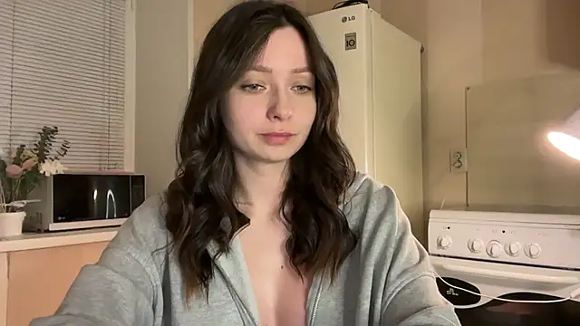 Snapshot of _liatris_ chatting on November 17, 2025, 3:05 pm liatris online show from November 17, 2025, 3:05 pm