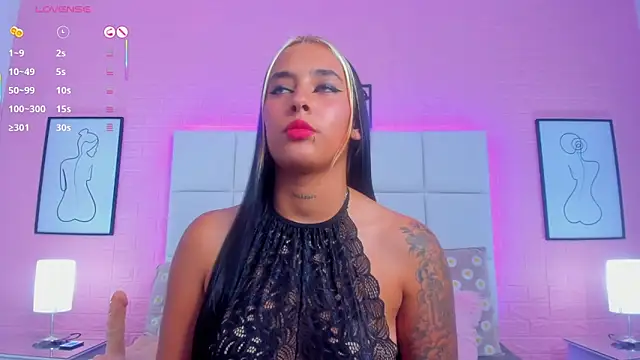 Snapshot of charlotte_kisss chatting on June 9, 2026, 7:15 pm charlotte kisss online show from June 9, 2026, 7:15 pm