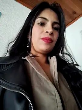 Snapshot of Astrid-- chatting on June 17, 2026, 3:11 pm Astrid-- online show from June 17, 2026, 3:11 pm