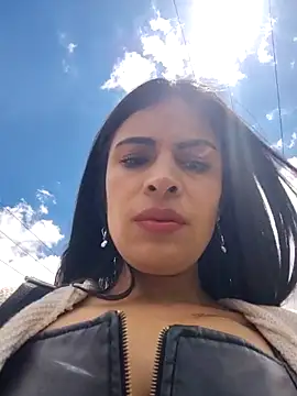 Snapshot of Astrid-- chatting on July 28, 2026, 4:39 pm Astrid-- online show from July 28, 2026, 4:39 pm