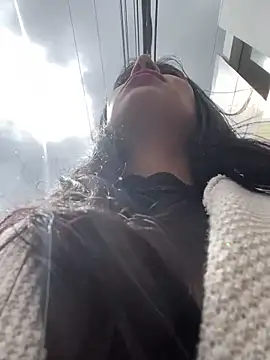 Astrid-- online show from April 9, 2026, 2:56 pm