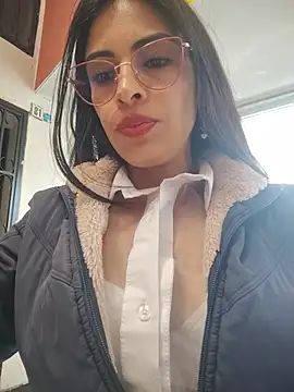 Snapshot of Astrid-- chatting on June 24, 2026, 3:21 pm Astrid-- online show from June 24, 2026, 3:21 pm
