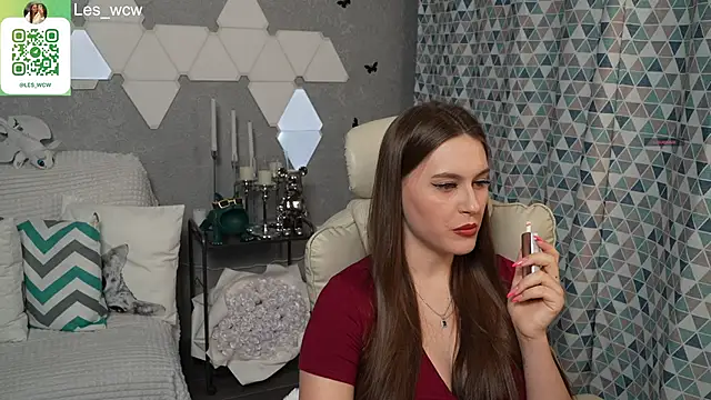 HarleyDeess online show from March 18, 2025, 8:16 pm