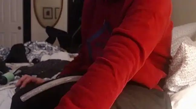 Snapshot of HandsumHungDaddy chatting on January 26, 2025, 3:27 am HandsumHungDaddy online show from January 26, 2025, 3:27 am