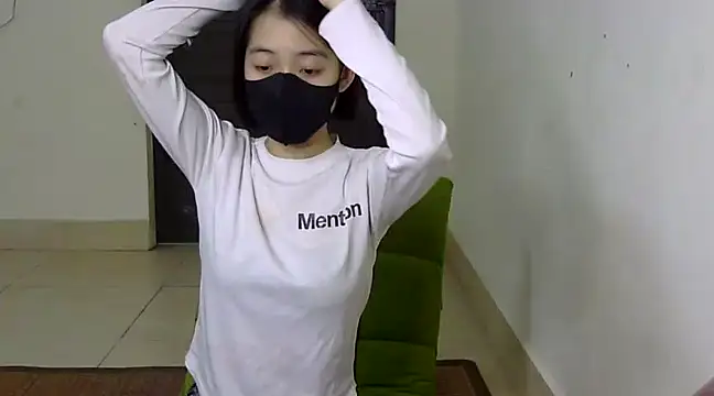 Snapshot of DA-EUN chatting on March 5, 2025, 9:16 am DA-EUN online show from March 5, 2025, 9:16 am