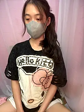 Snapshot of DA-EUN chatting on September 14, 2025, 3:45 pm DA-EUN online show from September 14, 2025, 3:45 pm