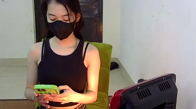 Snapshot of DA-EUN chatting on February 17, 2025, 2:42 am DA-EUN online show from February 17, 2025, 2:42 am