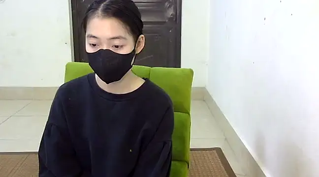 Snapshot of DA-EUN chatting on March 21, 2025, 9:12 am DA-EUN online show from March 21, 2025, 9:12 am