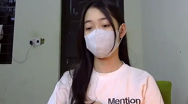 Snapshot of DA-EUN chatting on February 24, 2025, 8:06 am DA-EUN online show from February 24, 2025, 8:06 am