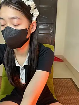 Snapshot of DA-EUN chatting on February 28, 2025, 3:15 am DA-EUN online show from February 28, 2025, 3:15 am