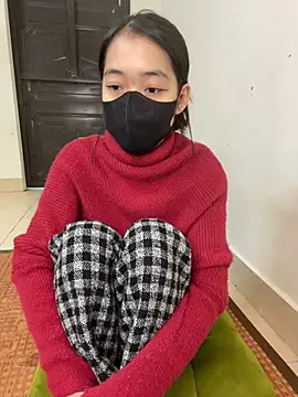 Snapshot of DA-EUN chatting on February 22, 2025, 9:12 am DA-EUN online show from February 22, 2025, 9:12 am