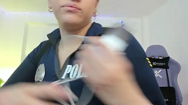 Samanta roberts1 online show from October 31, 2025, 11:51 am